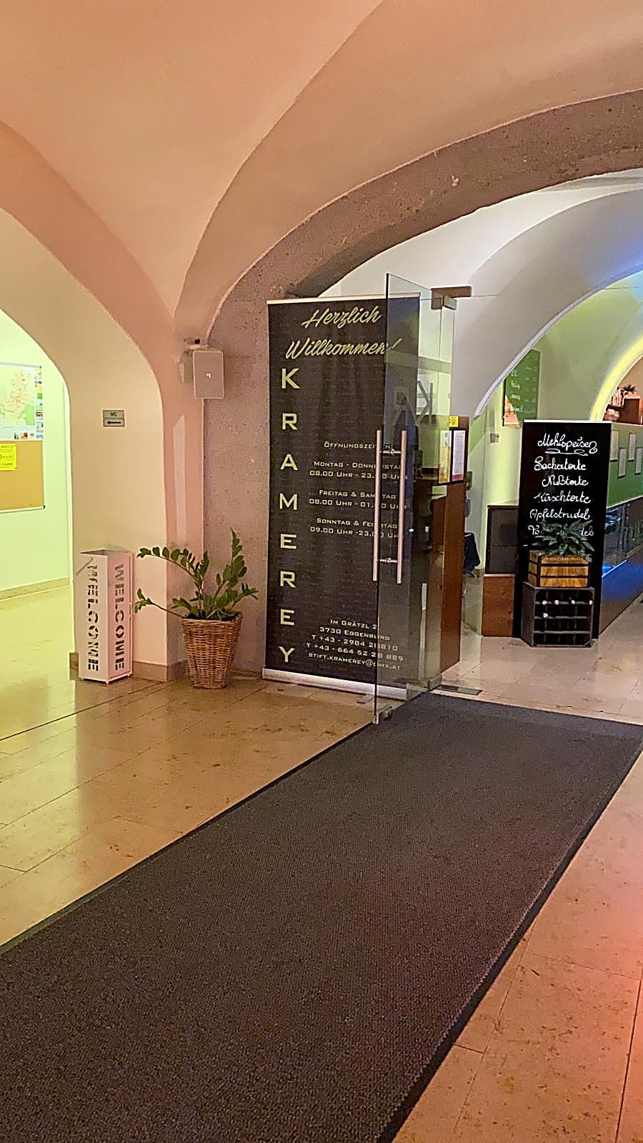 Die Kramerey Weinbar & Restaurant – Innenraum in Eggenburg, Niederösterreich